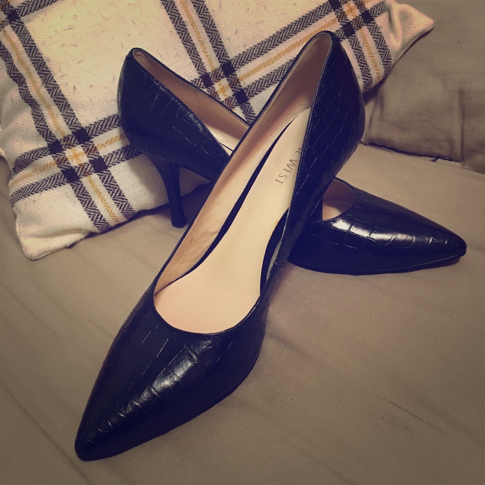 Nine West Black Pumps